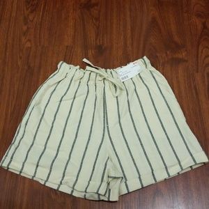 UNIQLO Striped Relaxed Shorts